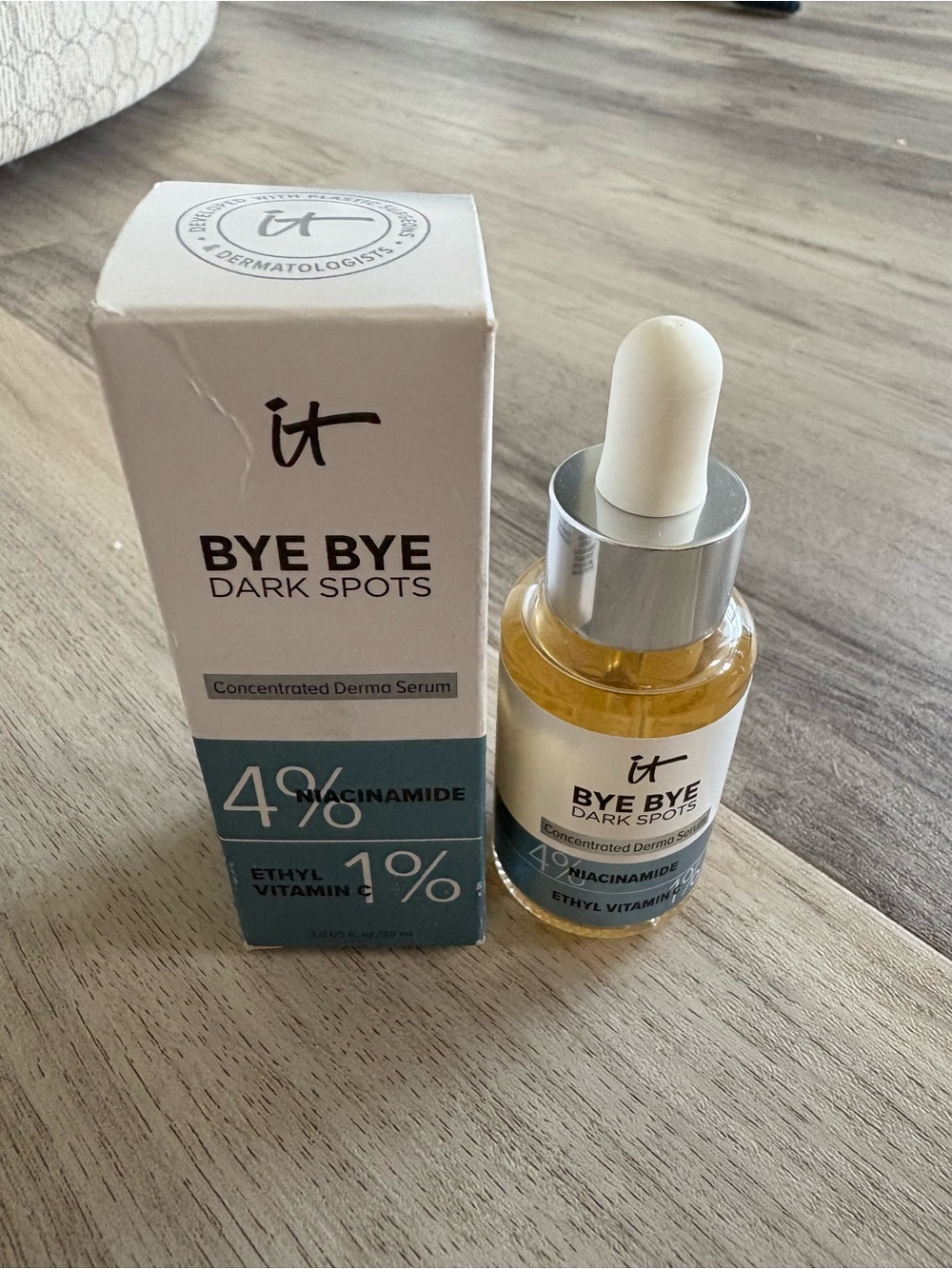 IT Cosmetics Bye Bye Dark Spots Concentrated Derma Serum NIB